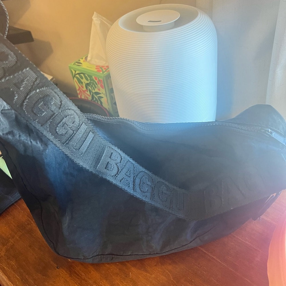 Baggu Medium Nylon Crescent Bag
